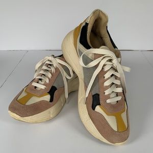 Steve‎ Madden Women's Memory Foam Sneakers Size 9.5